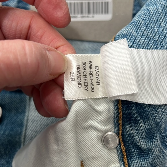 NWT Everlane The 90’s Cheeky Regular Length Vintage Sunbleached Blue Size 26 - Picture 9 of 12